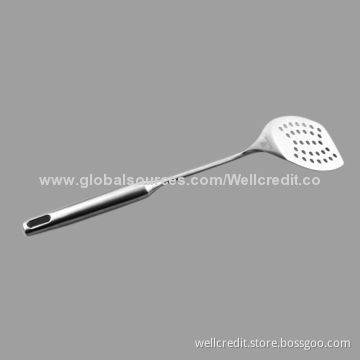 Slotted turner with delicate sanding polishing